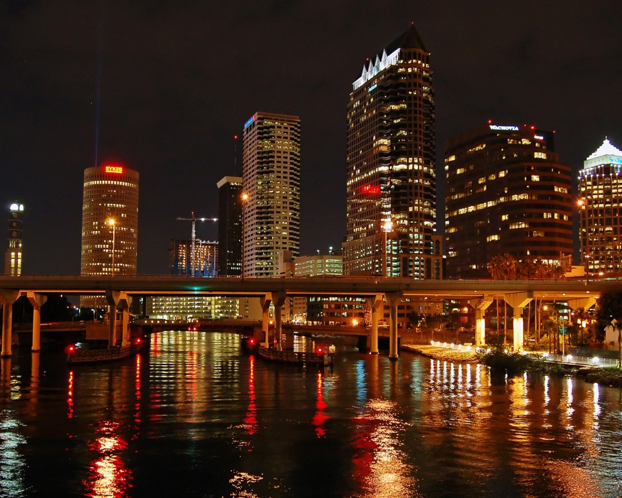 Noche en Tampa Bay