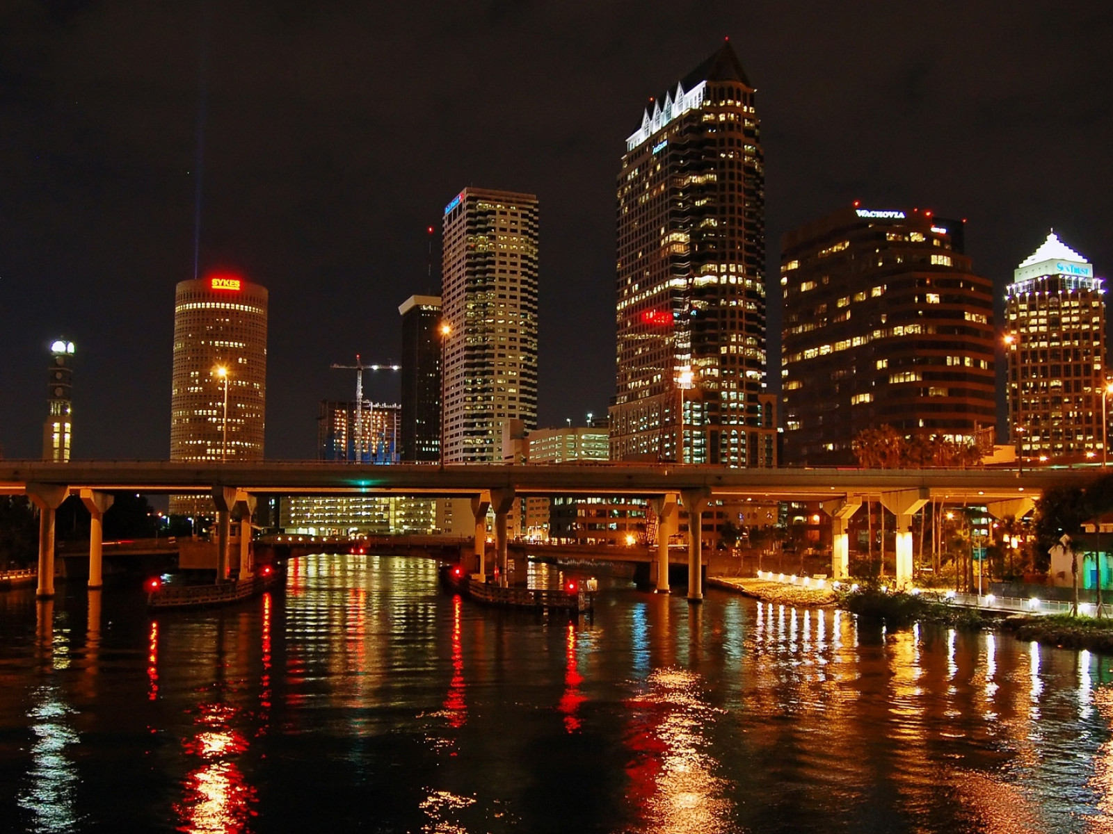 Noche en Tampa Bay